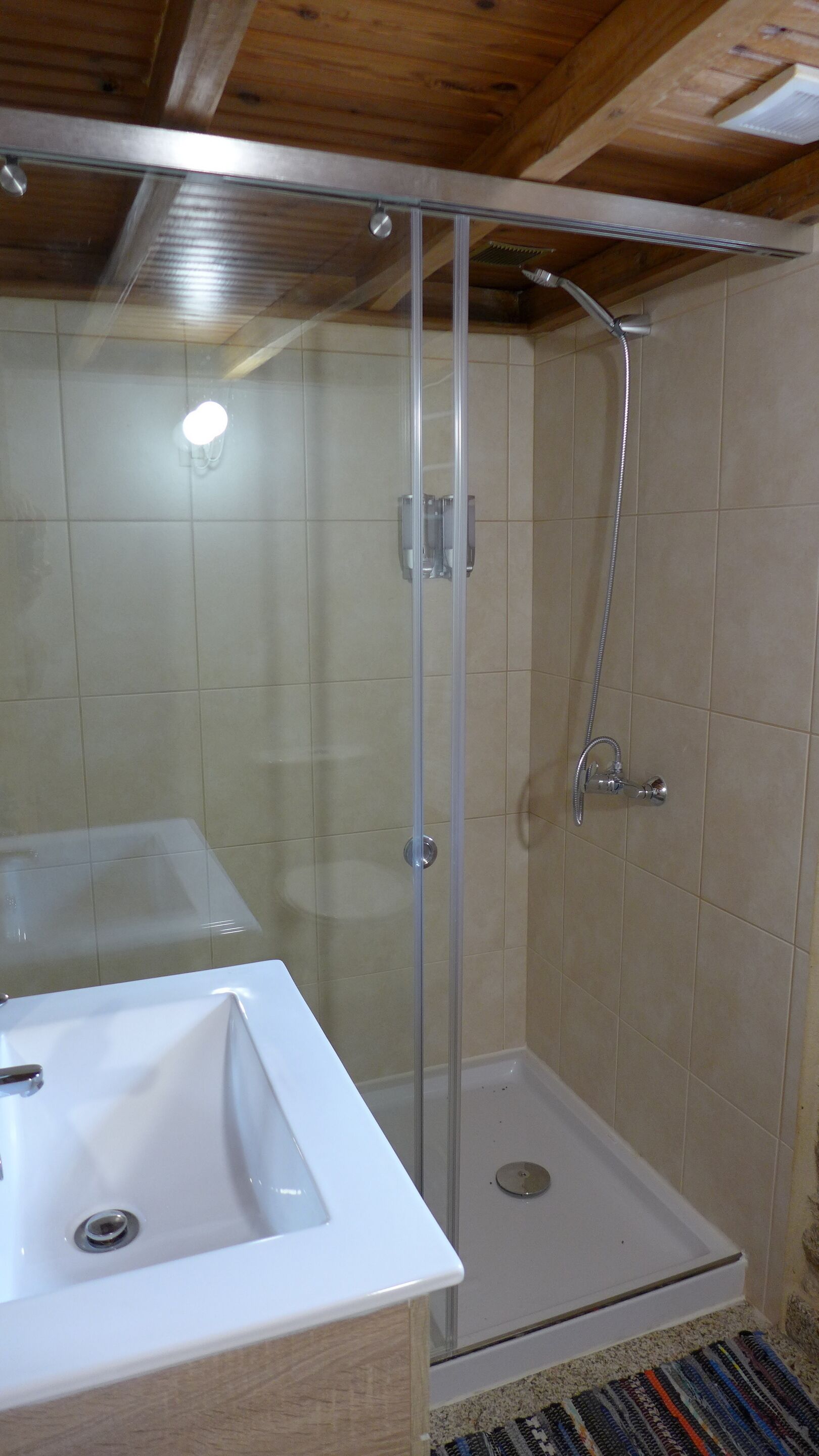 Dusj på badet