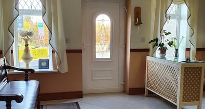 Golden Dawn Guesthouse