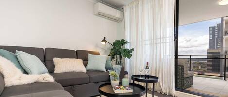 Fernseher, Arbeitsbereiche