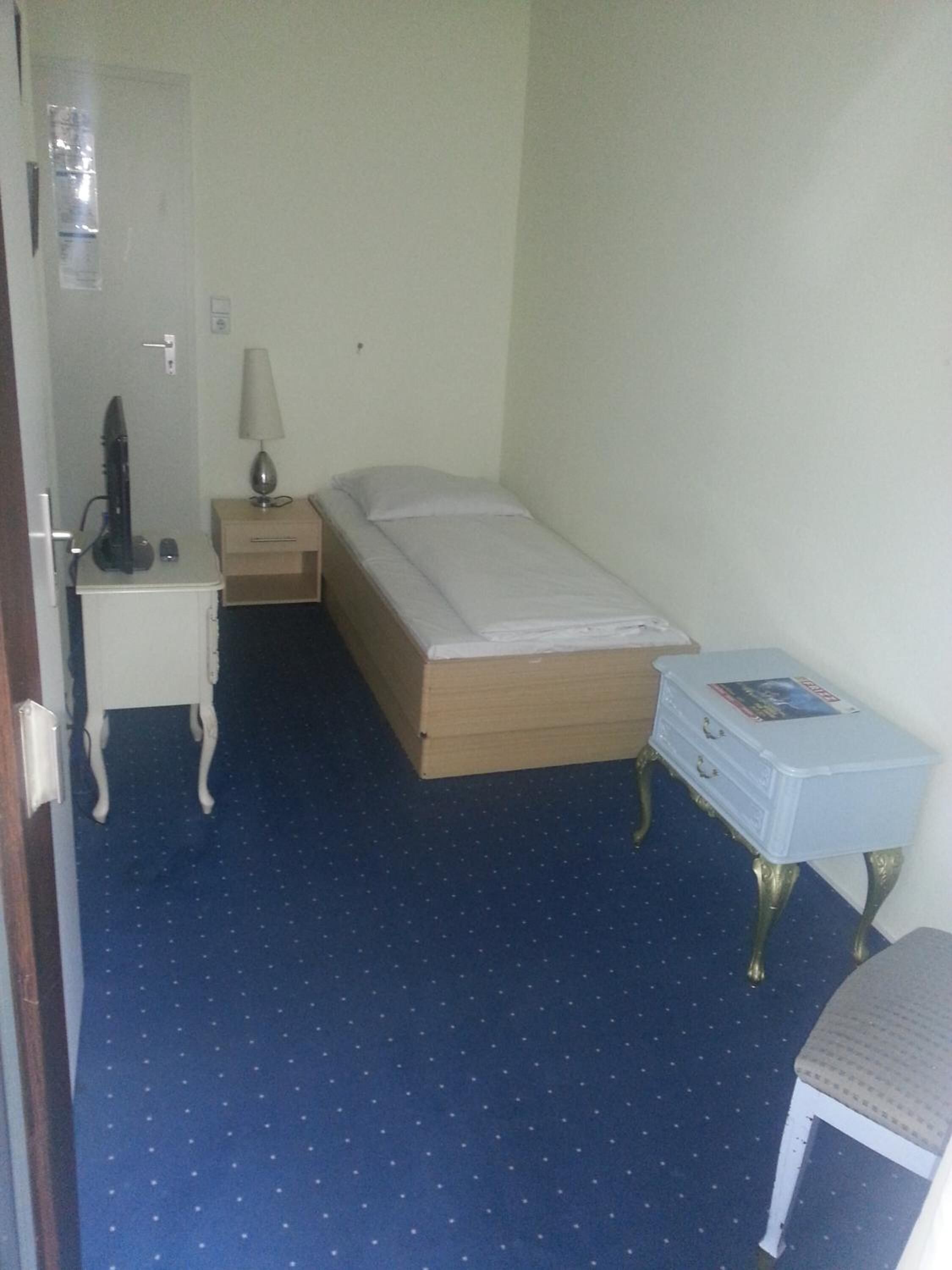 1 bedroom, minibar, desk, soundproofing