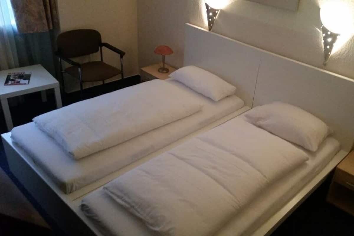 Doppelzimmer | Minibar, Schreibtisch, schallisolierte Zimmer, Bügeleisen/Bügelbrett