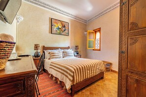 Double Room | Minibar, in-room safe, desk, iron/ironing board - Riad Villa Sidi Baba (Marrakech)