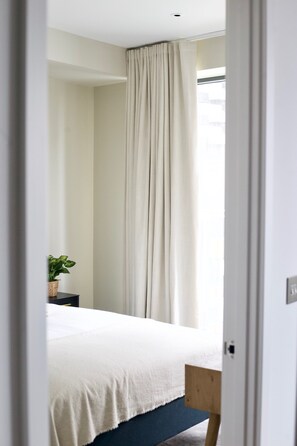 Design Apartment | 1 bedroom, premium bedding, pillowtop beds, blackout drapes - London Islandic One Excel - O2 - Parking (London)