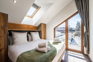 4 bedrooms, Internet, bed sheets