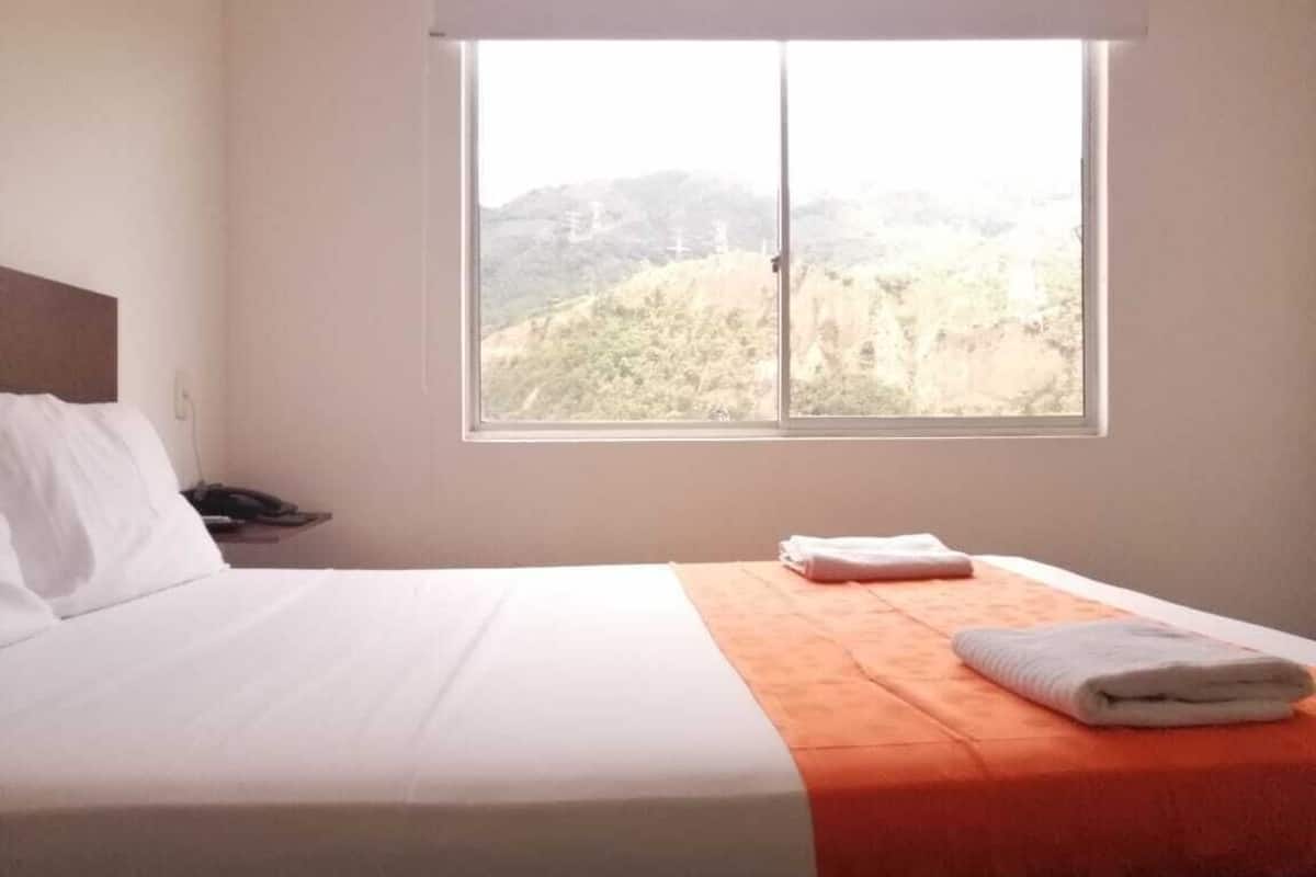Standard Double Room | Minibar, blackout curtains, free WiFi