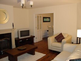 Casa luxo | Sala de estar | TV