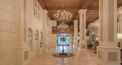 PALM BEACH HOTEL CONDO DESIGNER CHIC ONE BEDROOM