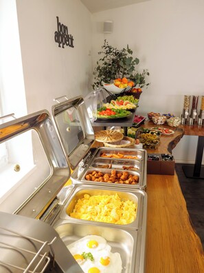 Desayuno bufé gratuito y diario