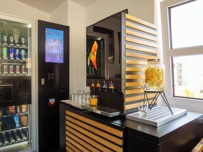 Buffet déjeuner gratuit tous les jours
