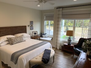 Habitación Deluxe | Decoración personalizada, muebles diferentes y wifi gratis 