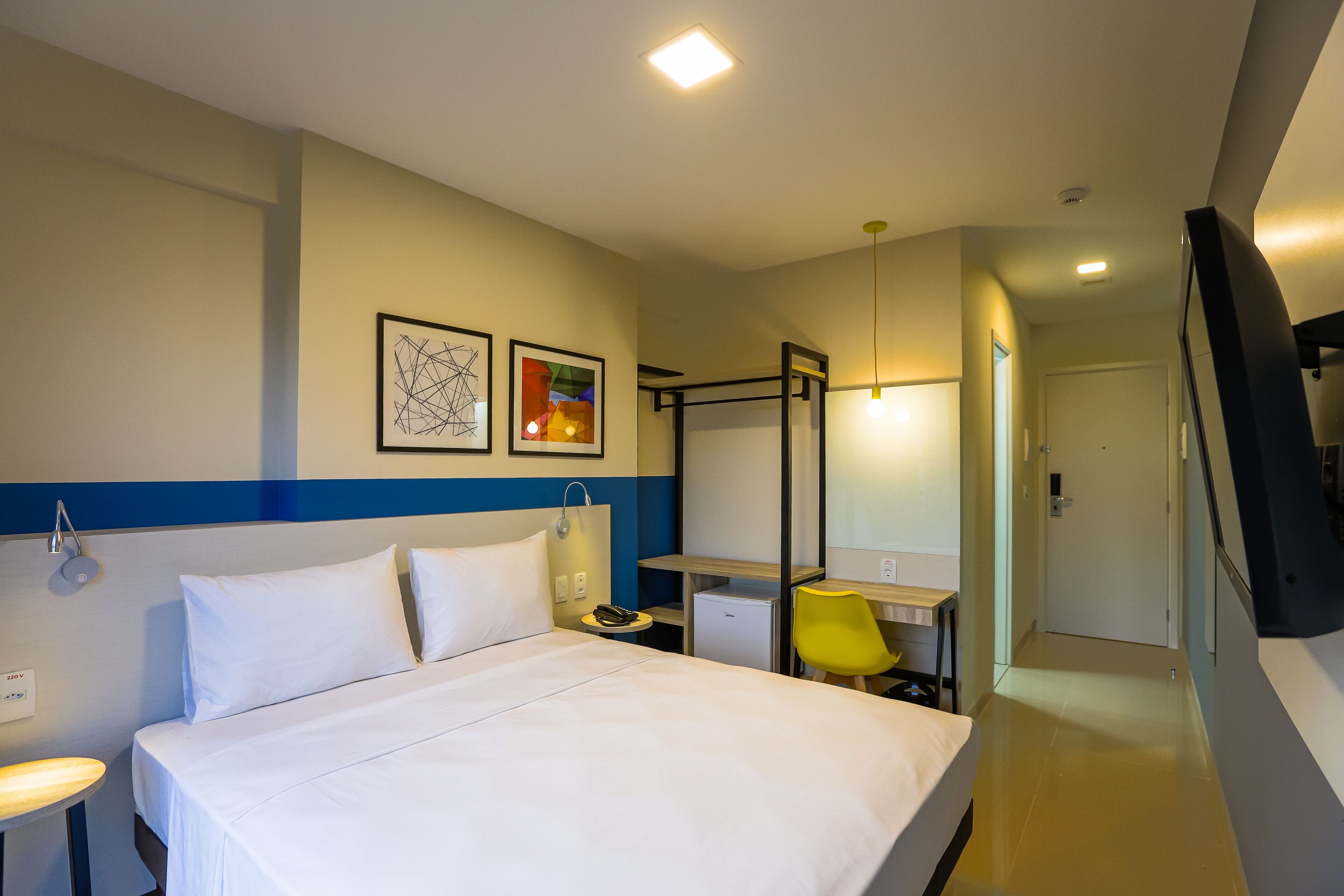 standard double room | minibar, blackout curtains, free wifi, bed sheets
