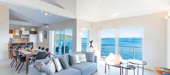 5 bedroom lovely home in Smokvica