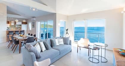 5 bedroom lovely home in Smokvica