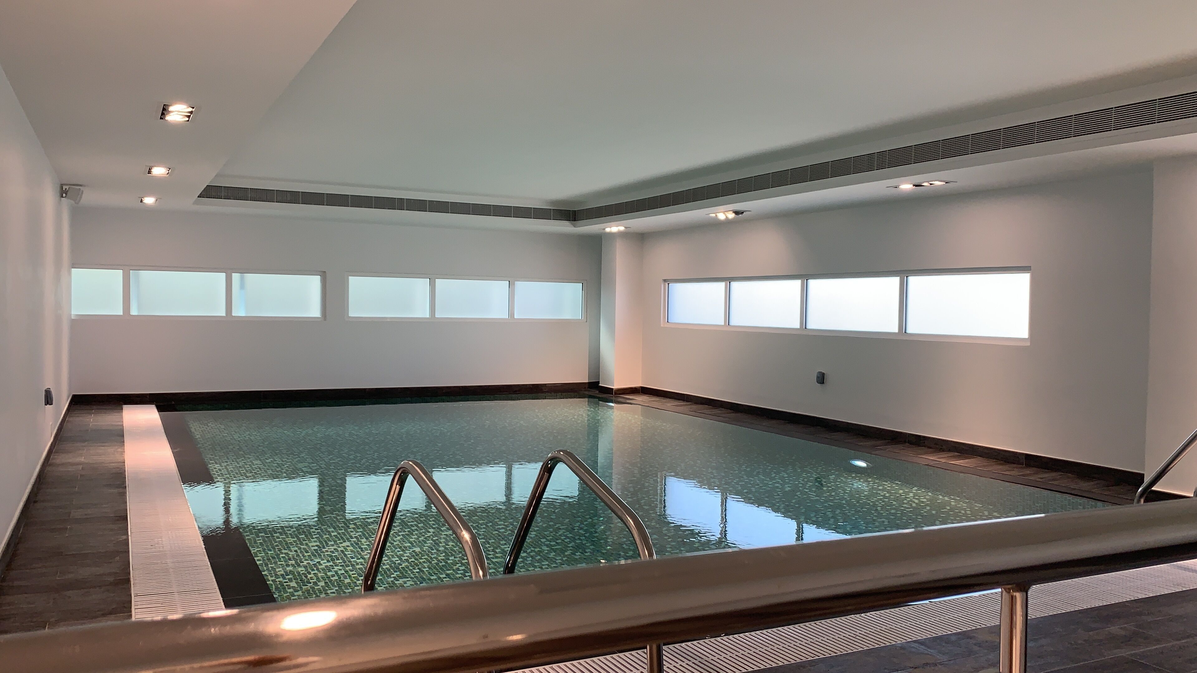 indoor pool, outdoor pool, open 9:00 am to 6:00 pm, pool loungers