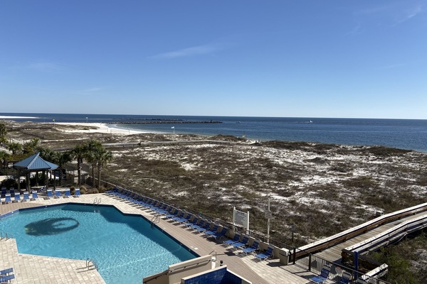 Piscina coberta i piscina a l'aire lliure