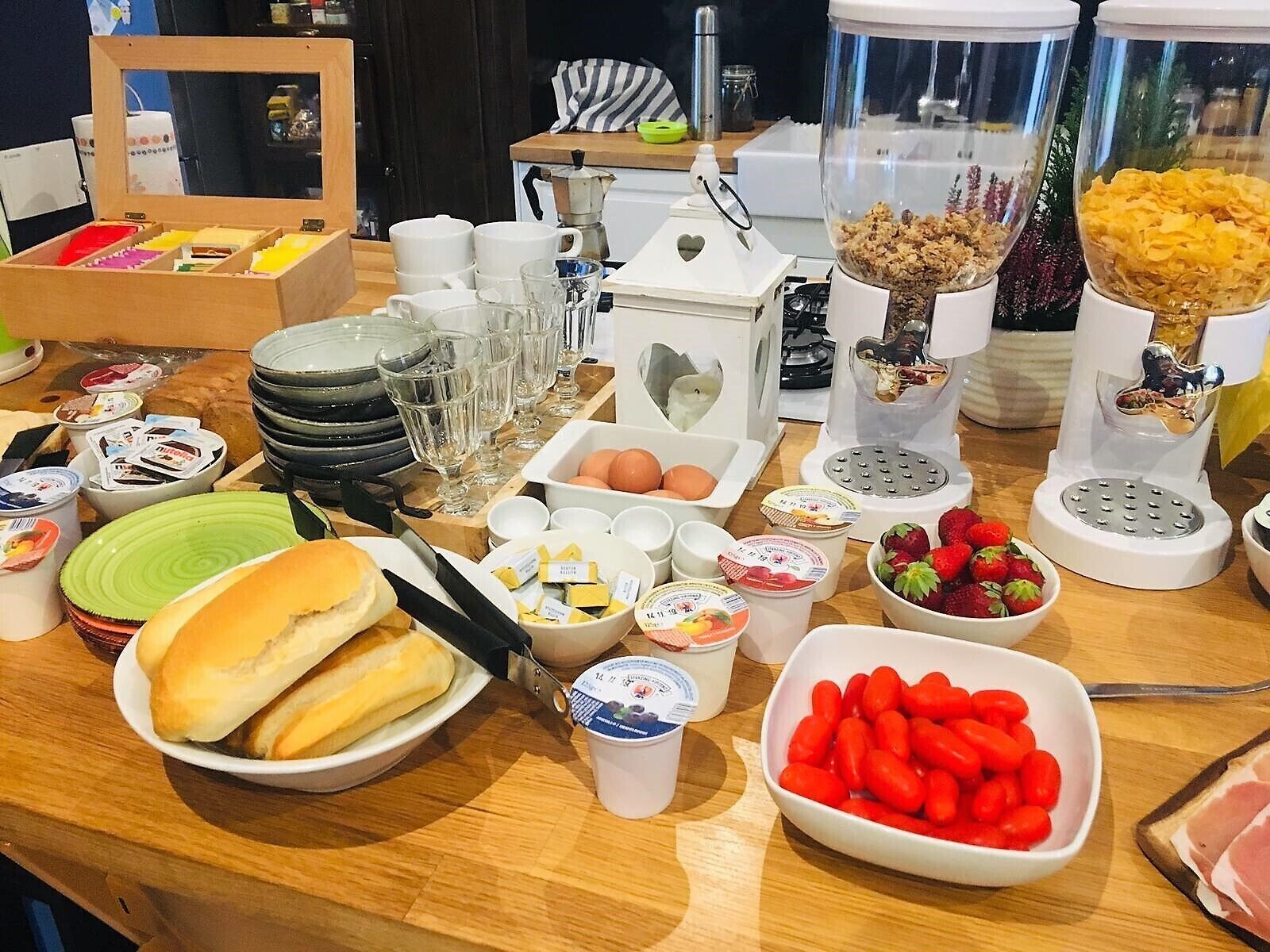 รวมอาหารเช้าแบบบุฟเฟ่ต์ ทุกวัน