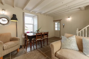 TV, fireplace, offices - North View cottage. Shaldon village. (Shaldon)