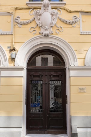 Trieste 411 e Trieste 411 II (Rooms & Apartments)