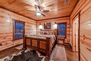 5 bedrooms, Internet, bed sheets - Luxury Cabin on Fishing Pond Near Broken Bow Lake | Sleeps 14 (broken bow)