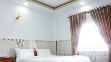 Superior Quadruple Room | Desk, free WiFi