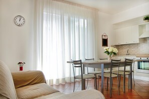 Télévision à écran plat