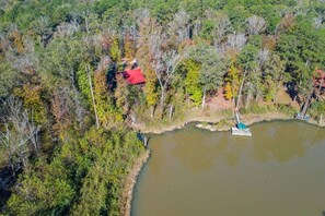 Unclassified image, 3 of 23, button - "Paradise in the Woods" luxury cabin on Private shared fishing Pond! (broken bow)