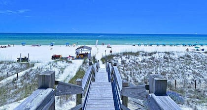 ¡Reservar ahora! El | Inicio victoriano | Carrito de golf gratis | Piscina del Resort | Cerca de la playa y tiendas