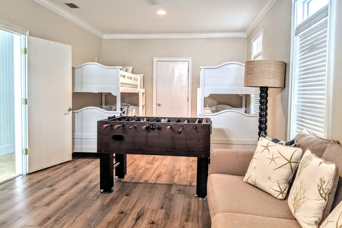 Photo 8 of Luxury Family Home with Sunset & Beach Views | Game Room & Spacious Living