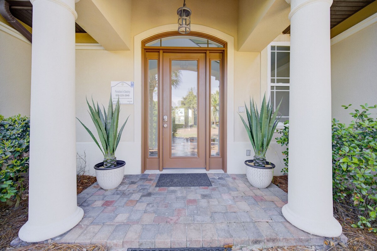 Photo 5 of Lakeside View in gated community! Golf Cart Included, Pool, Pet Friendly
