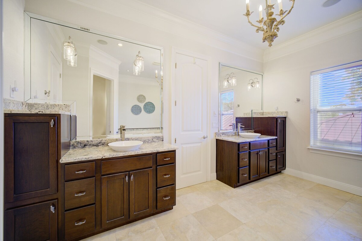 Photo 34 of Lakeside View in gated community! Golf Cart Included, Pool, Pet Friendly