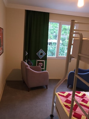 Bed sheets, wheelchair access
