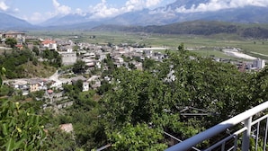 Balcony - Guest House Cfaka Late (Gjirokastër)