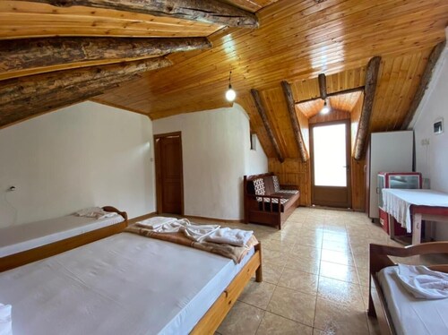 Guest House Cfaka Late