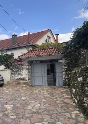 Majoituspaikan julkisivu