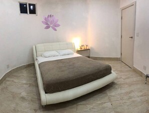 Room, 1 Queen Bed - Vida Lotus - Hostel (Campana)