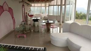Unclassified image, 4 of 17, button - Vida Lotus - Hostel (Campana)