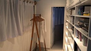 Unclassified image, 5 of 17, button - Vida Lotus - Hostel (Campana)