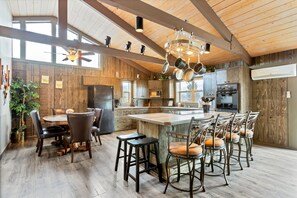 Dining - 3 Bedroom W/ Mountain Views!  (Estes Park)