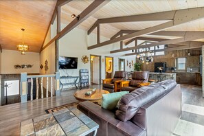 TV, fireplace, DVD player, books - 3 Bedroom W/ Mountain Views!  (Estes Park)