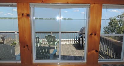 Gemütliche Waterfront 3 Schlafzimmer / 1 Bad Hütte