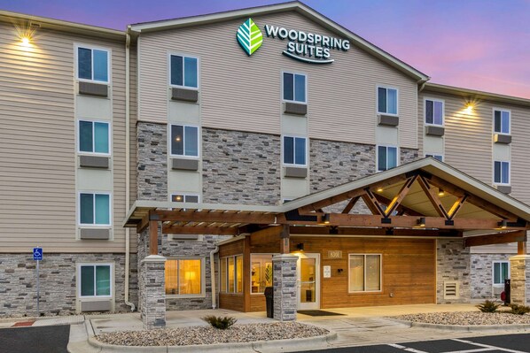 Exterior - WoodSpring Suites Indianapolis Castleton (Indianapolis)