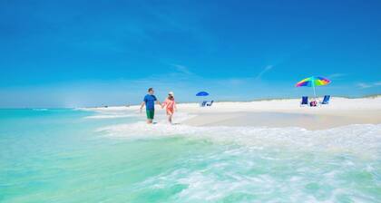 Beachside Gulf-View Home | Canal Front | Private Infinity Pool & Dock w/Boat Lift | Golf