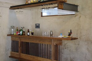 Bar (en la propiedad)