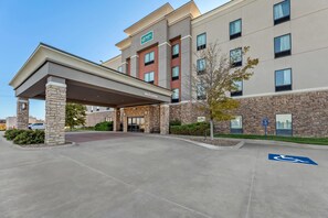 Exterior - Quality Inn - Pratt (Pratt)