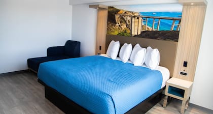 Pico Rivera Inn and Suites