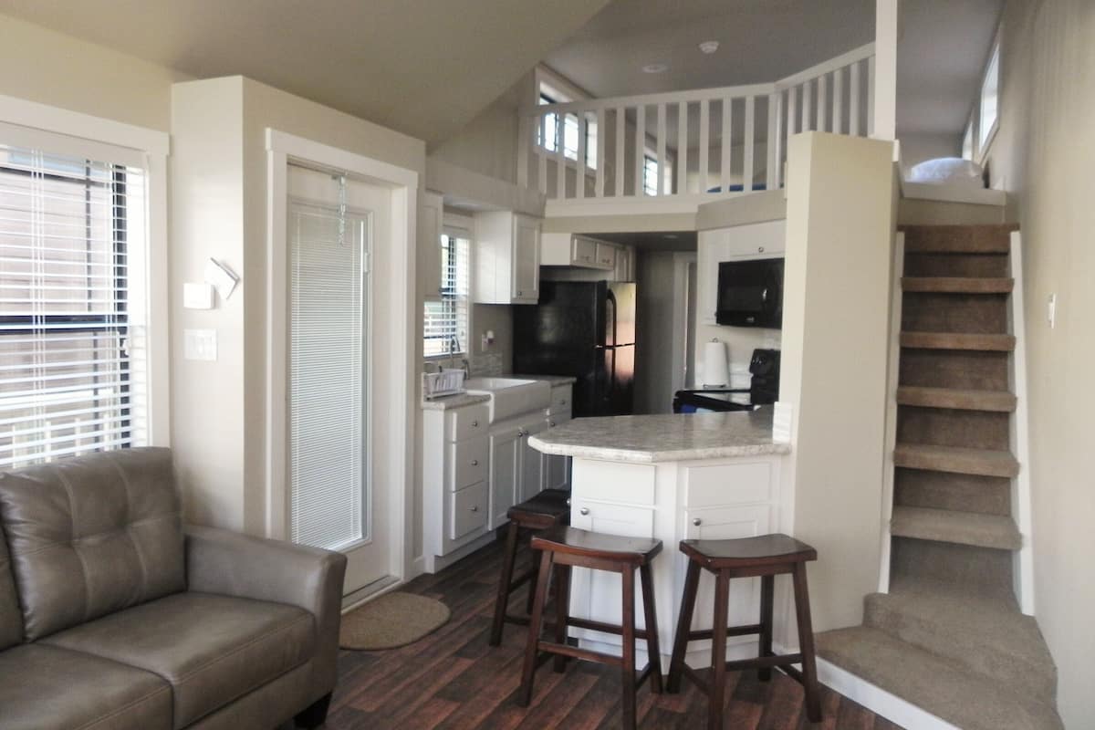 signature cottage, lake view | interior