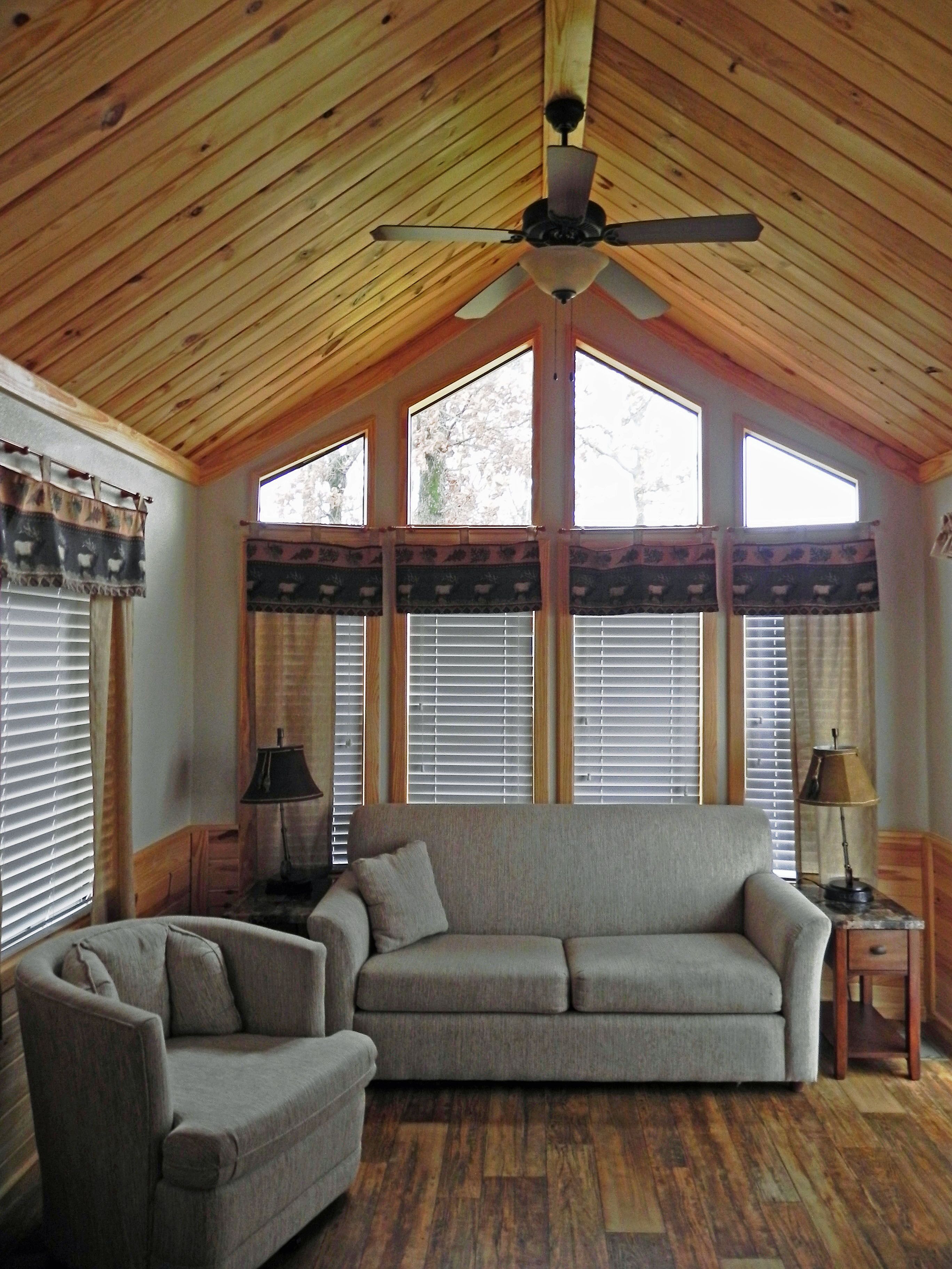 signature cottage, lake view | living area