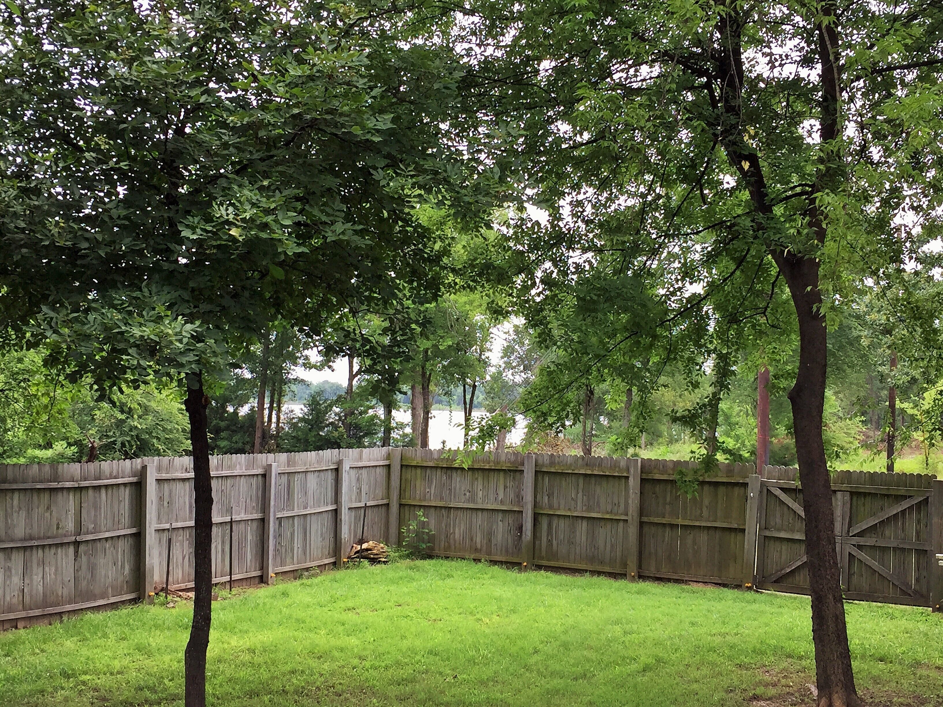 basic house | terrace/patio