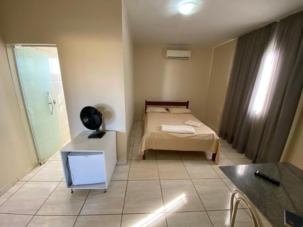 Kamar Double Standar | Wi-Fi gratis dan seprai linen