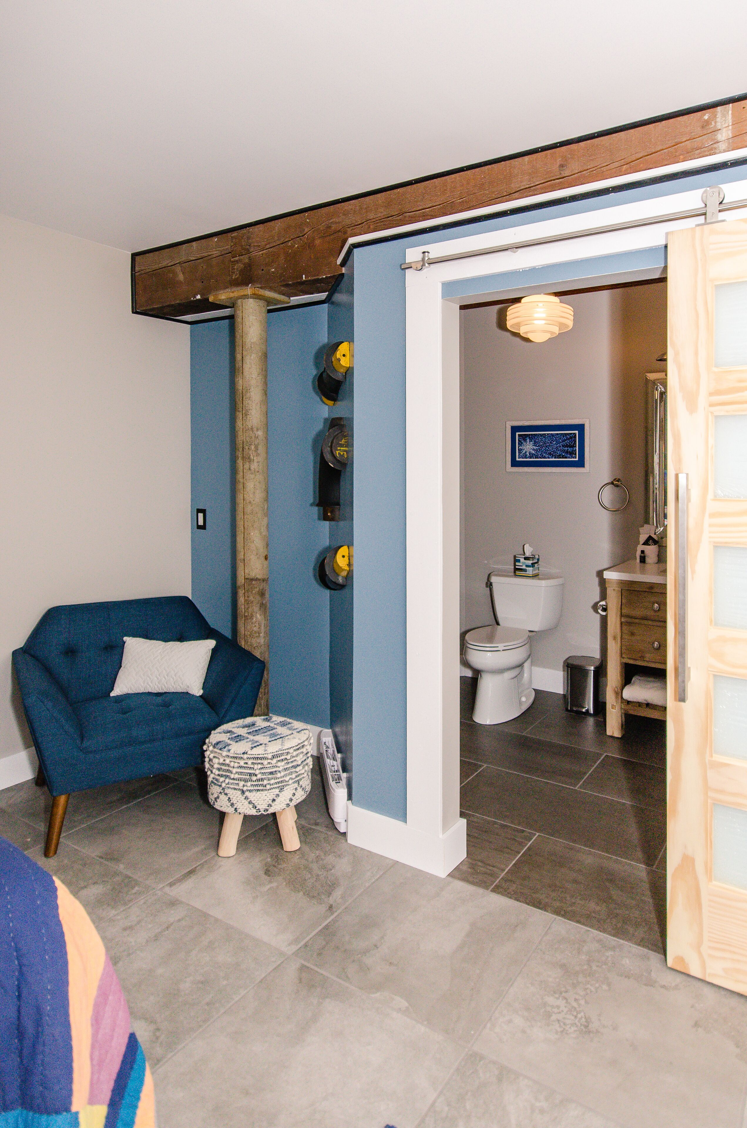 superior suite, 2 double beds, refrigerator & microwave, ground floor (thoftne) | living area | 50-inch led tv with cable channels, tv, netflix